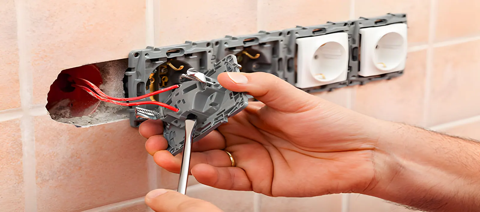 Rénovation et mise aux normes d'une installation électrique à Isques